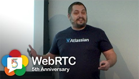 photo of Emil Ivov presenting WebRTC